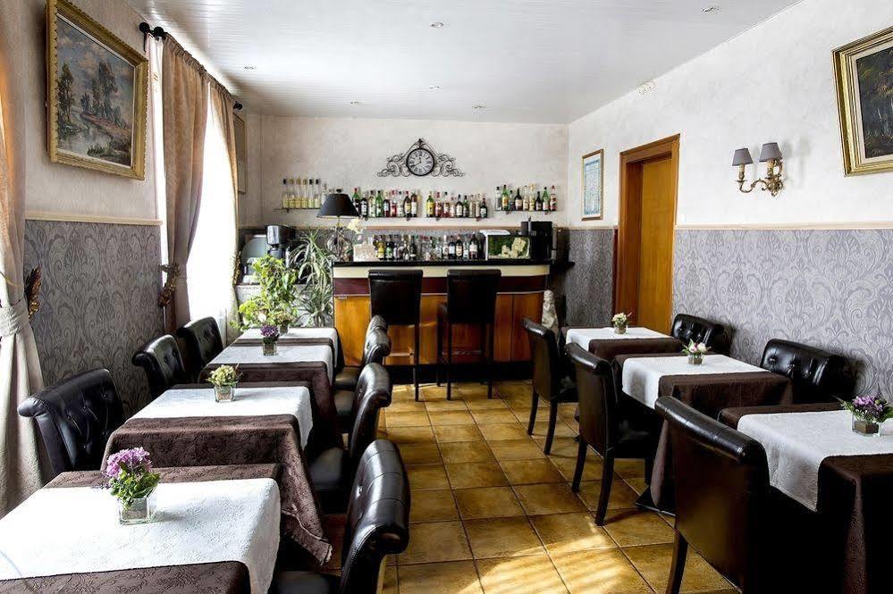 Logis Hotel Restaurant La Tete Des Faux Le Bonhomme Bagian luar foto